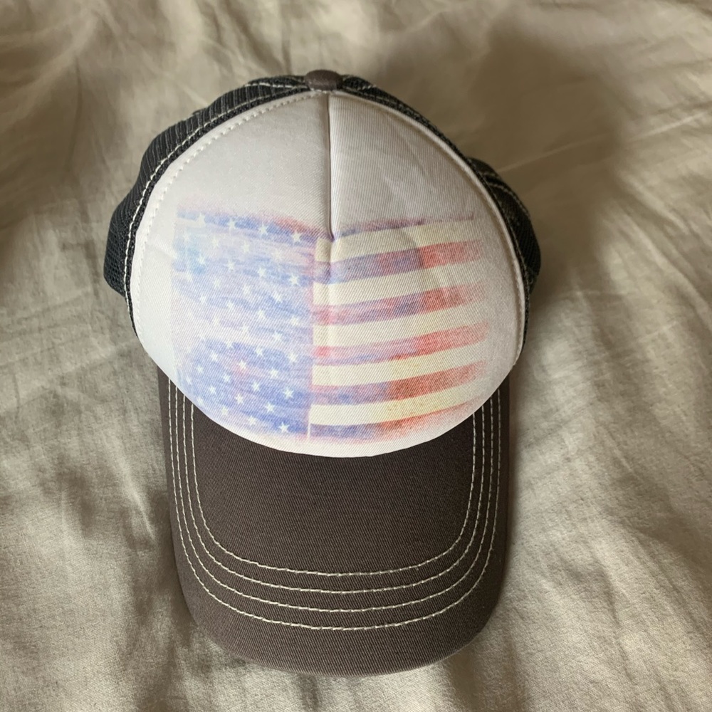 American flag trucker hat